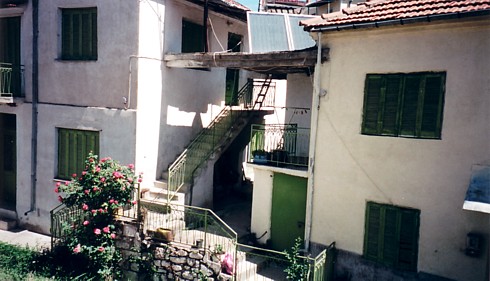 Dedo Vasil's house